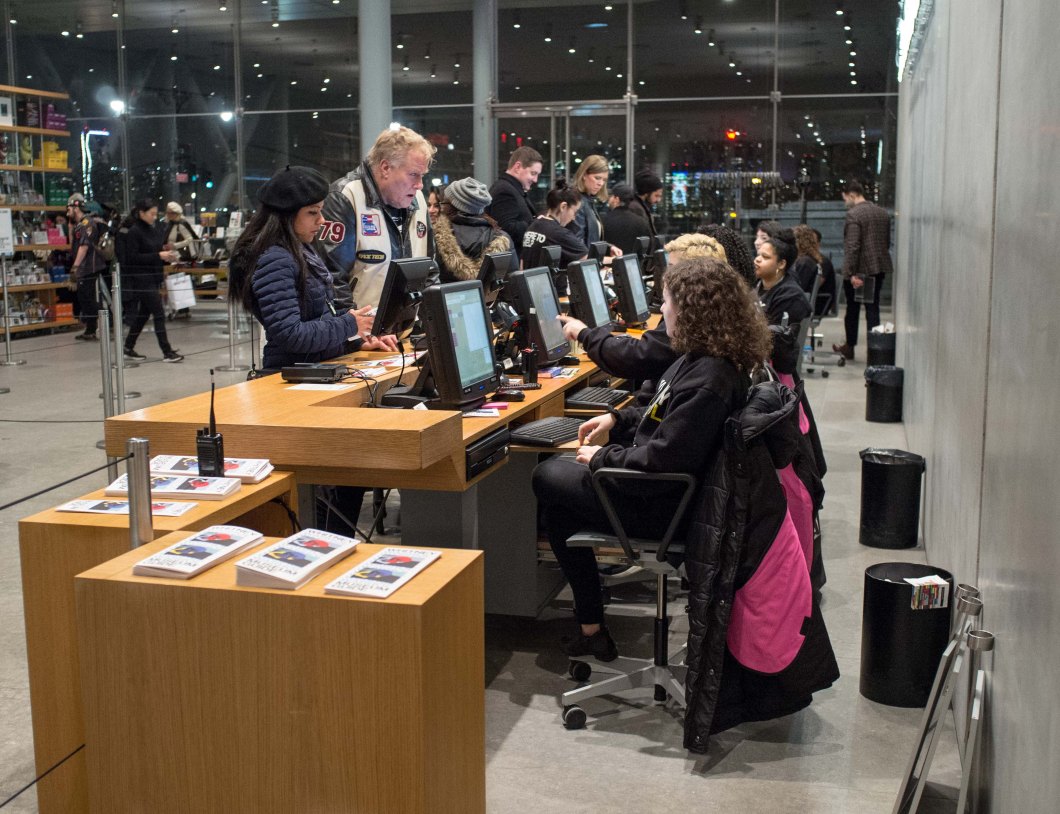 Warhol from A to B &amp; Back Again Whitney D.D. Teoli Jr. (165)